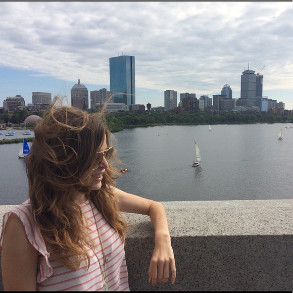 Meet your Posher, Jacquelyn - Picture 2 of 2